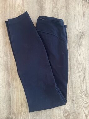 Lululemon women’s size 4